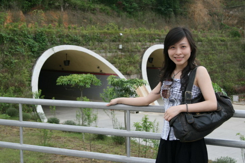 ����  �����������߼���ѧ��̳����.jpg