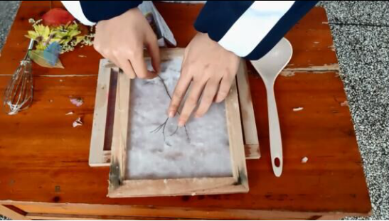 �Ƽ���ͷ  �ٻ�Ѽ�1940.png